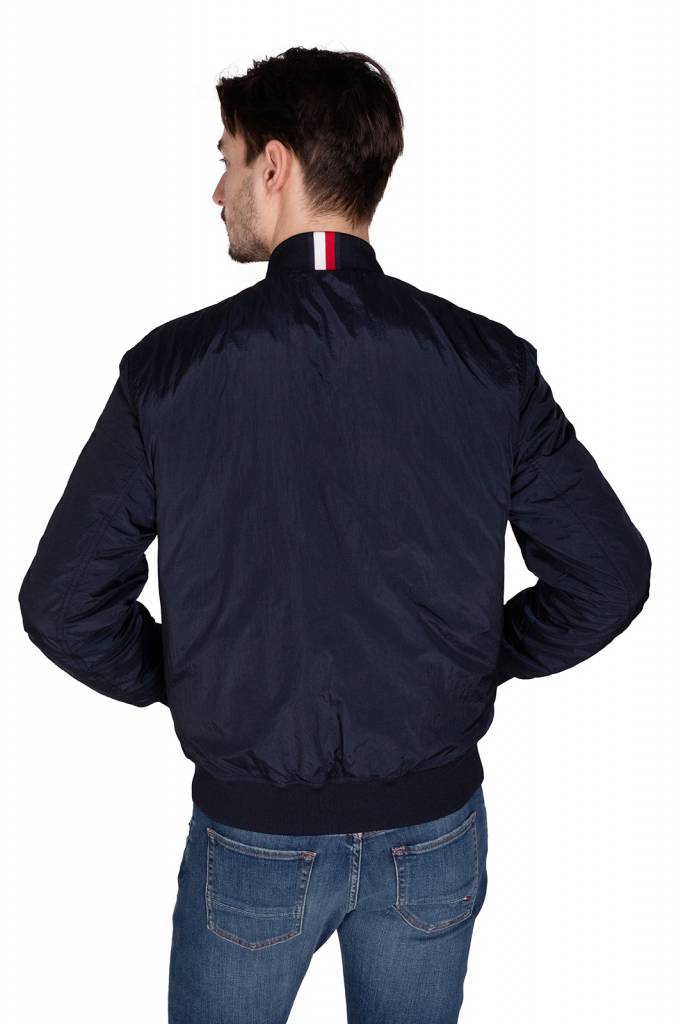 Detal 2 tommy hilfiger kurtka męska dwustronna MW0MW14874 Detal 2 tommy hilfiger kurtka męska dwustronna MW0MW14874