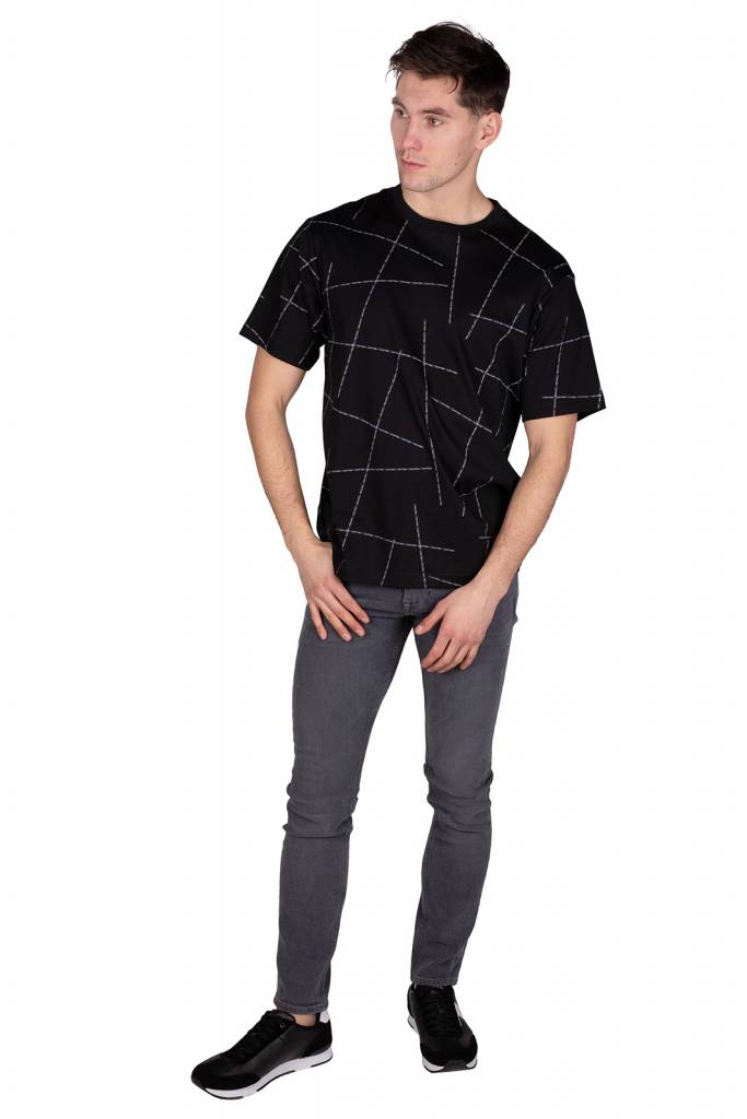 Detal 3 calvin klein t-shirt męski broken logo K10K105173 Detal 3 calvin klein t-shirt męski broken logo K10K105173