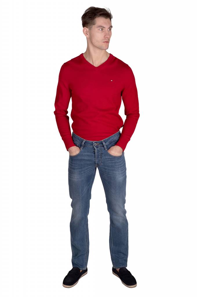Detal stylizacja guess jeansy męskie straight M01AS3 D3YD2