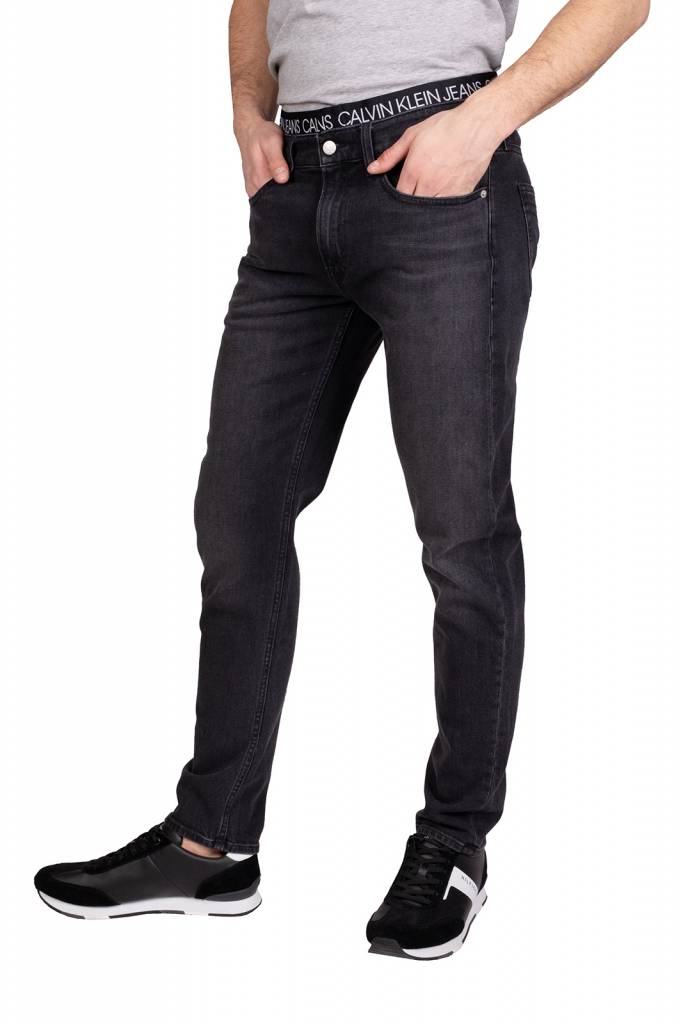 Przód calvin klein jeans męskie jeansy taper J30J316837 Przód calvin klein jeans męskie jeansy taper J30J316837