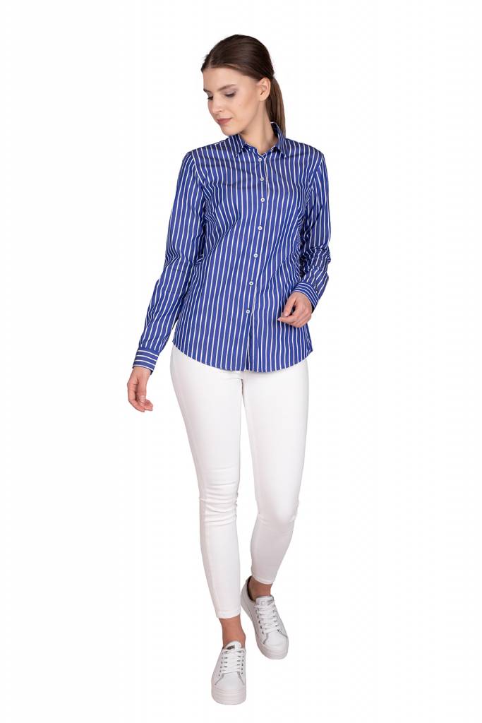 Detal stylizacja tommy hilfiger koszula damska essential WW0WW25269 Detal stylizacja tommy hilfiger koszula damska essential WW0WW25269