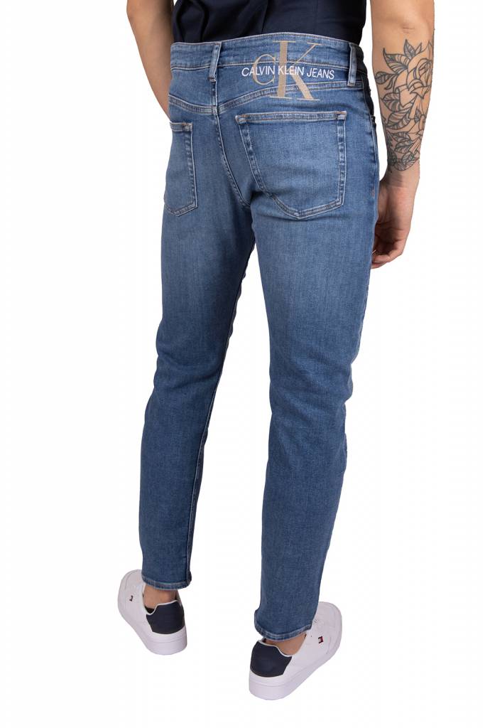 Detal 3 calvin klein jeans męskie jeansy slim taper J30J317768 Detal 3 calvin klein jeans męskie jeansy slim taper J30J317768