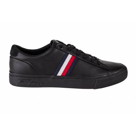 Detal 2 tommy hilfiger sneakersy męskie skórzane corporate FM0FM03397
