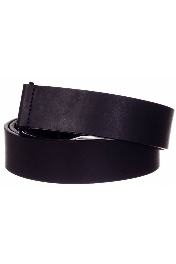 Detal stylizacja calvin klein skórzany pasek męski beveled plaque K50K507415 Detal stylizacja calvin klein skórzany pasek męski beveled plaque K50K507415