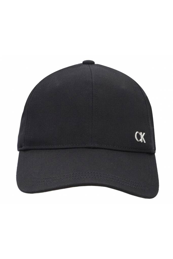 Detal stylizacja calvin klein czapka męska z daszkiem K50K507527 Detal stylizacja calvin klein czapka męska z daszkiem K50K507527