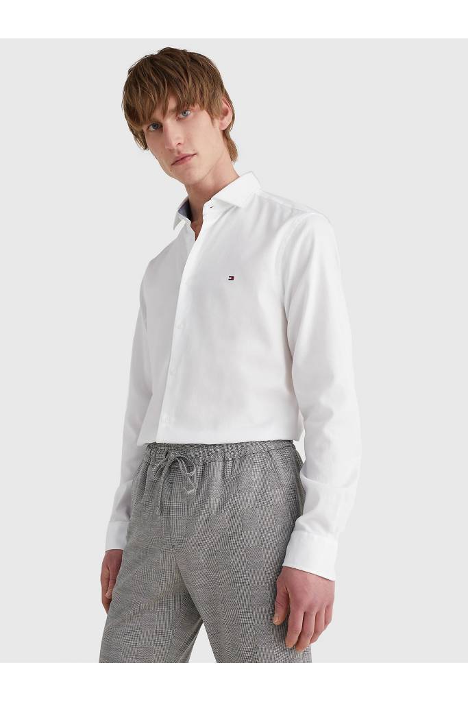 Przód męska koszula tommy hilfiger dobby flex slim fit MW0MW23272 Przód męska koszula tommy hilfiger dobby flex slim fit MW0MW23272
