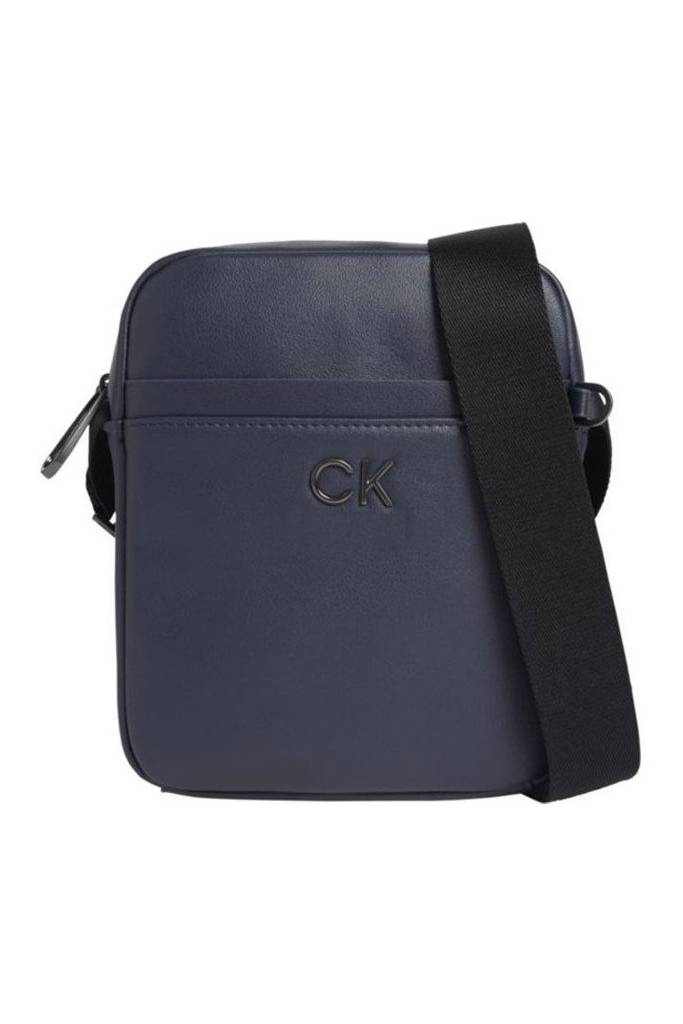 Tył saszetka męska na ramię foundation calvin klein K50K508717 Tył saszetka męska na ramię foundation calvin klein K50K508717