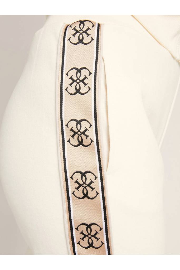 Detal stylizacja damskie spodnie dresowe z lampasem logo britney guess V2RB05 KA3P1 Detal stylizacja damskie spodnie dresowe z lampasem logo britney guess V2RB05 KA3P1