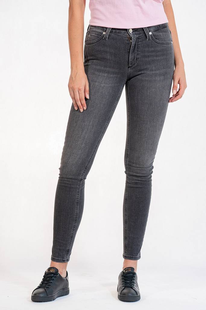 Detal stylizacja calvin klein jeansy damskie mid rise K20K201150