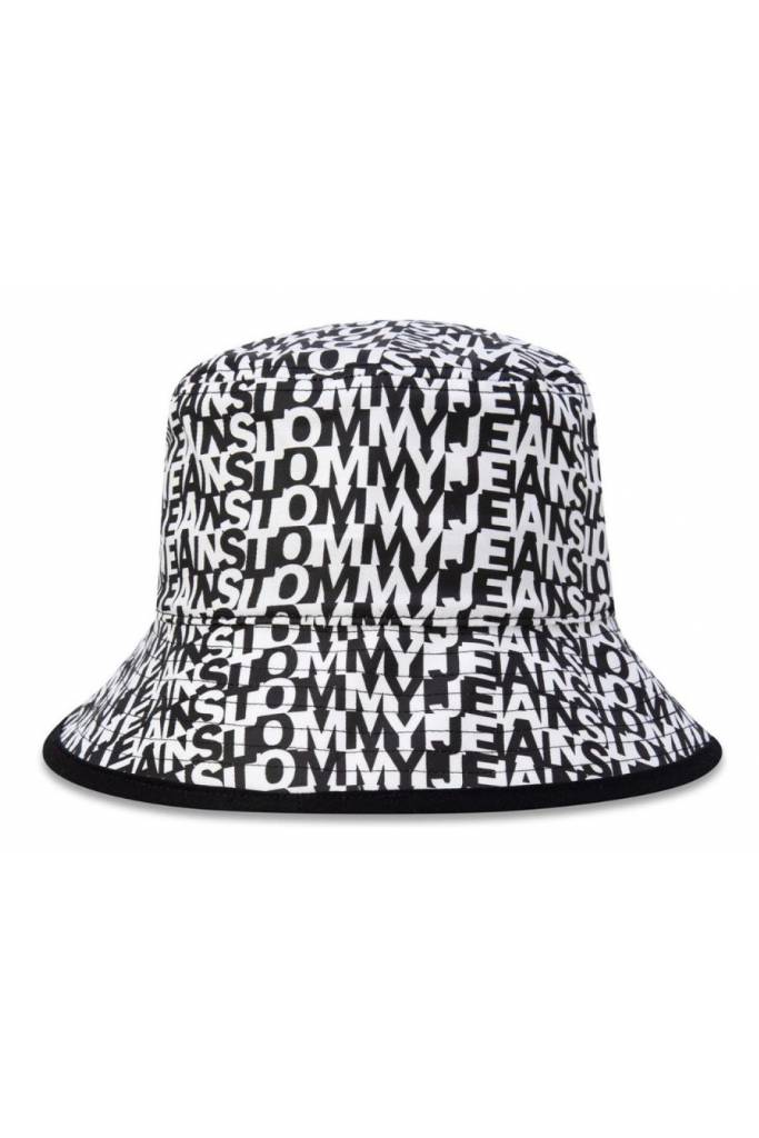Detal stylizacja damska czapka bucket academia tommy jeans AW0AW14038 Detal stylizacja damska czapka bucket academia tommy jeans AW0AW14038