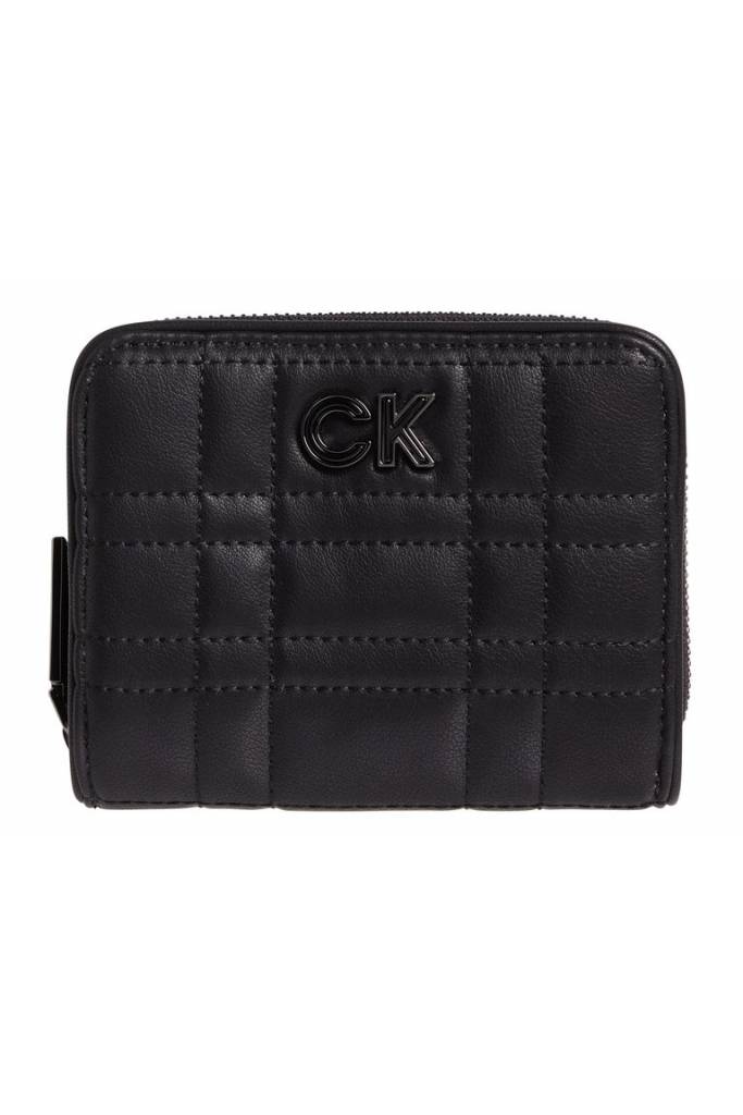 Pikowany mały damski portfel re-lock quilt calvin klein K60K610003 Pikowany mały damski portfel re-lock quilt calvin klein K60K610003