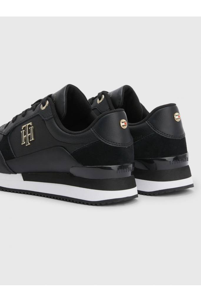 Tył damskie skórzane sneakersy emboss metallic tommy hilfiger FW0FW06736