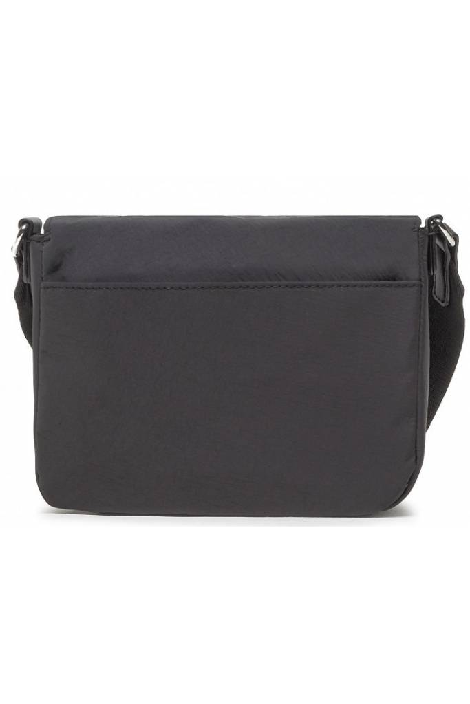 Detal stylizacja damska torebka casual flap crossover tommy jeans AW0AW12496 Detal stylizacja damska torebka casual flap crossover tommy jeans AW0AW12496