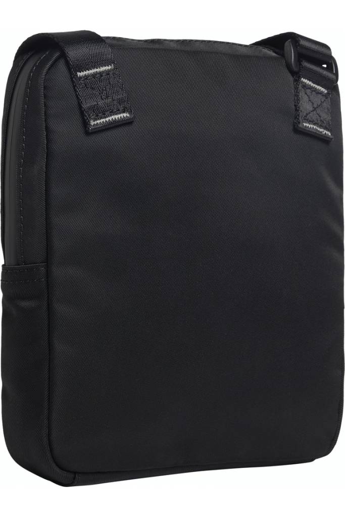 Detal stylizacja męska saszetka urban calvin klein jeans K50K509817 Detal stylizacja męska saszetka urban calvin klein jeans K50K509817