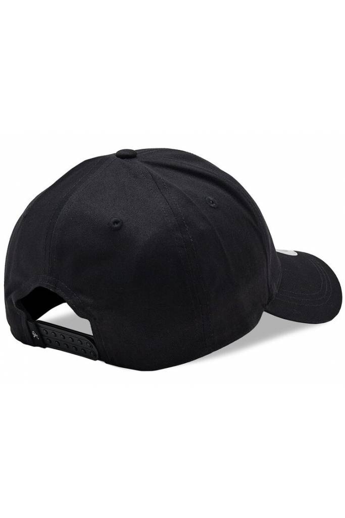 Detal stylizacja męska czapka z daszkiem sport essentials calvin klein jeans K50K510456 Detal stylizacja męska czapka z daszkiem sport essentials calvin klein jeans K50K510456