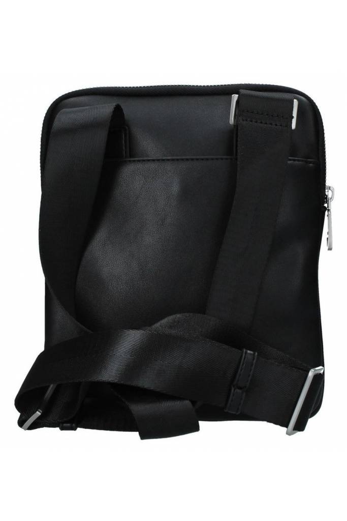Detal stylizacja męska saszetka scala crossbody guess HMSCAL P3223 Detal stylizacja męska saszetka scala crossbody guess HMSCAL P3223