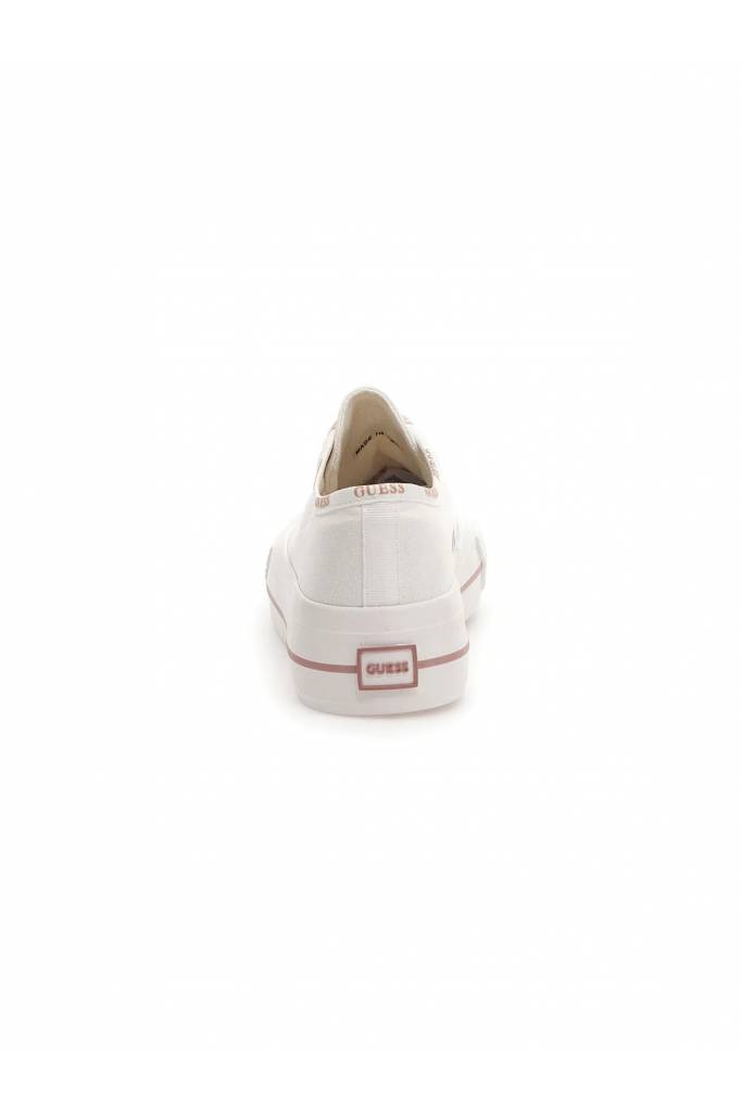 Detal stylizacja damskie trampki emma guess FL6EMM FAB12 Detal stylizacja damskie trampki emma guess FL6EMM FAB12