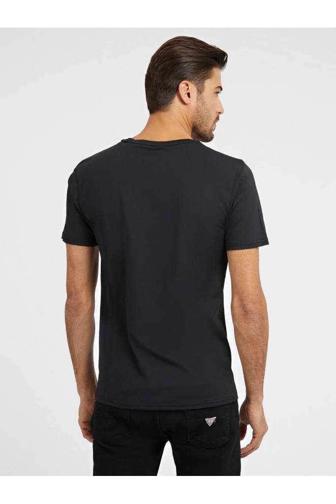 Tył męski t-shirt z mini logo new tech guess M3GI73 KBS60 Tył męski t-shirt z mini logo new tech guess M3GI73 KBS60