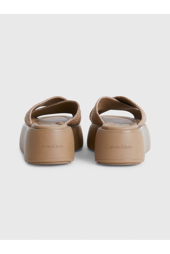 Detal stylizacja damskie klapki na platformie bubble slide calvin klein HW0HW01468 Detal stylizacja damskie klapki na platformie bubble slide calvin klein HW0HW01468