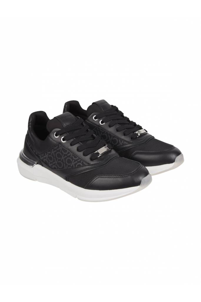 Przód damskie sneakersy flexi runner calvin klein HW0HW01437