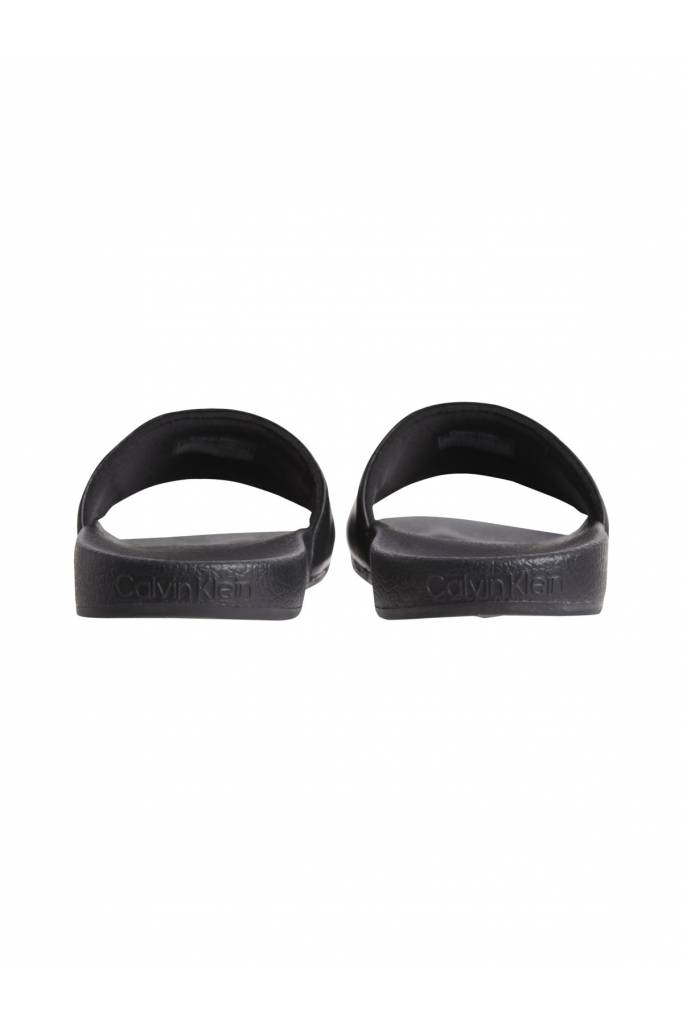 Detal stylizacja damskie klapki pool slide calvin klein HW0HW01509 Detal stylizacja damskie klapki pool slide calvin klein HW0HW01509