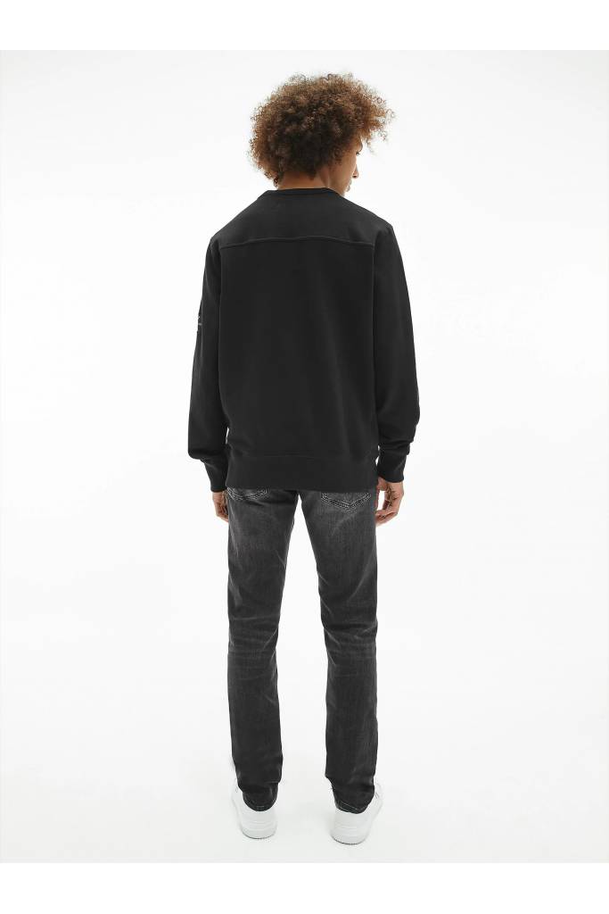 Tył męska bluza calvin klein jeans monogram sleeve J30J314035 Tył męska bluza calvin klein jeans monogram sleeve J30J314035