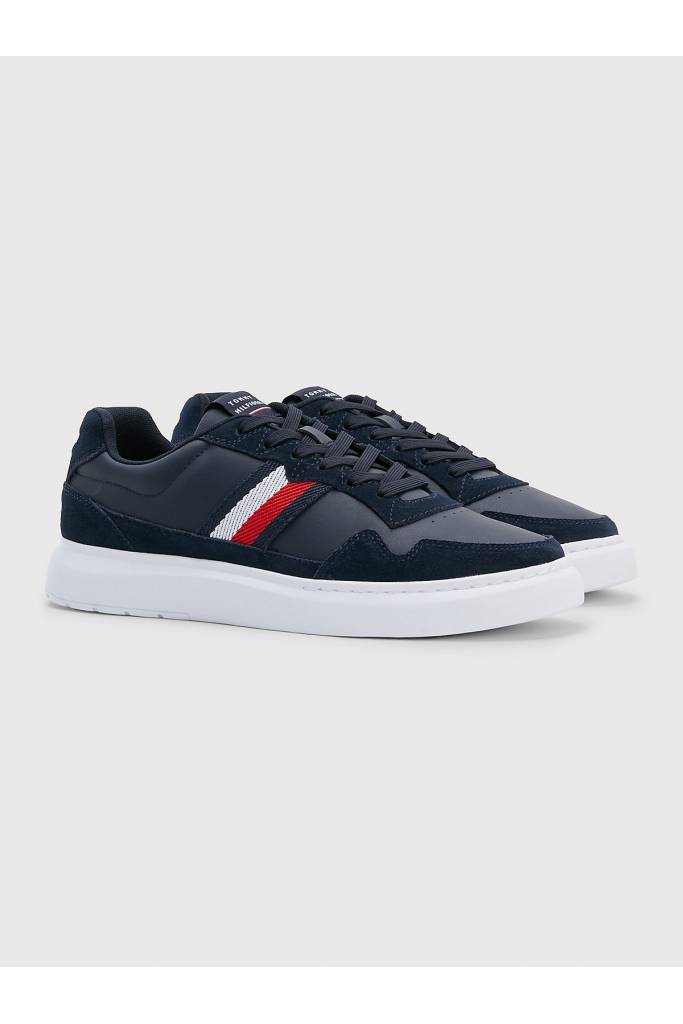 Przód skórzane męskie sneakersy lightweight tommy hilfiger FM0FM04427