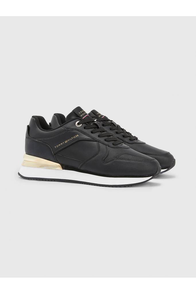 Przód skórzane damskie sneakersy elevated feminine tommy hilfiger FW0FW07108