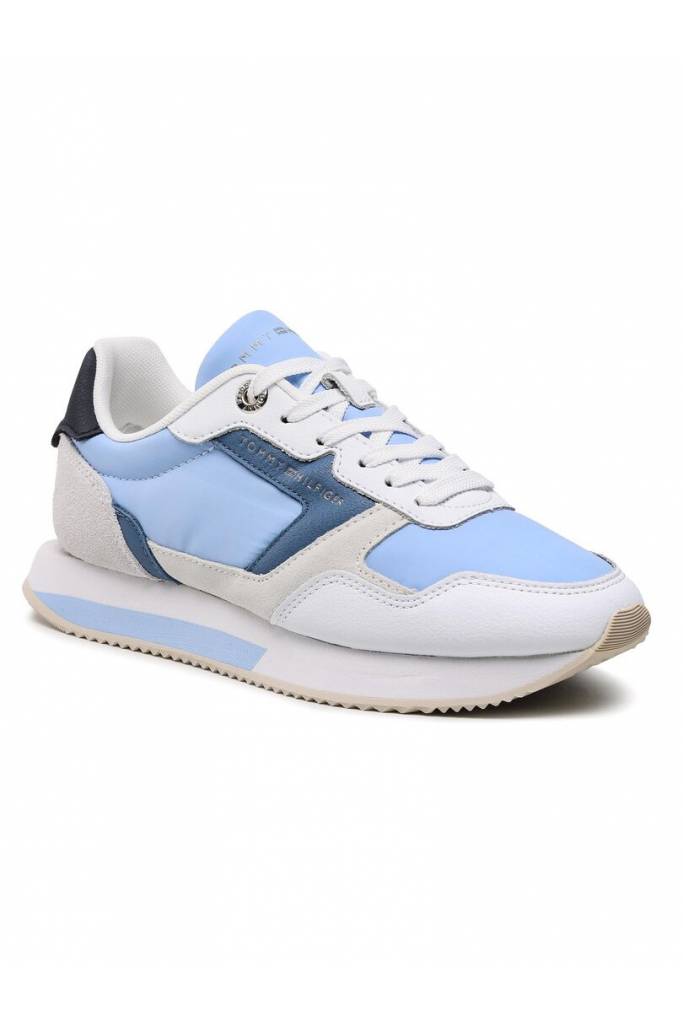Przód damskie sneakersy essential runner tommy hilfiger FW0FW06947