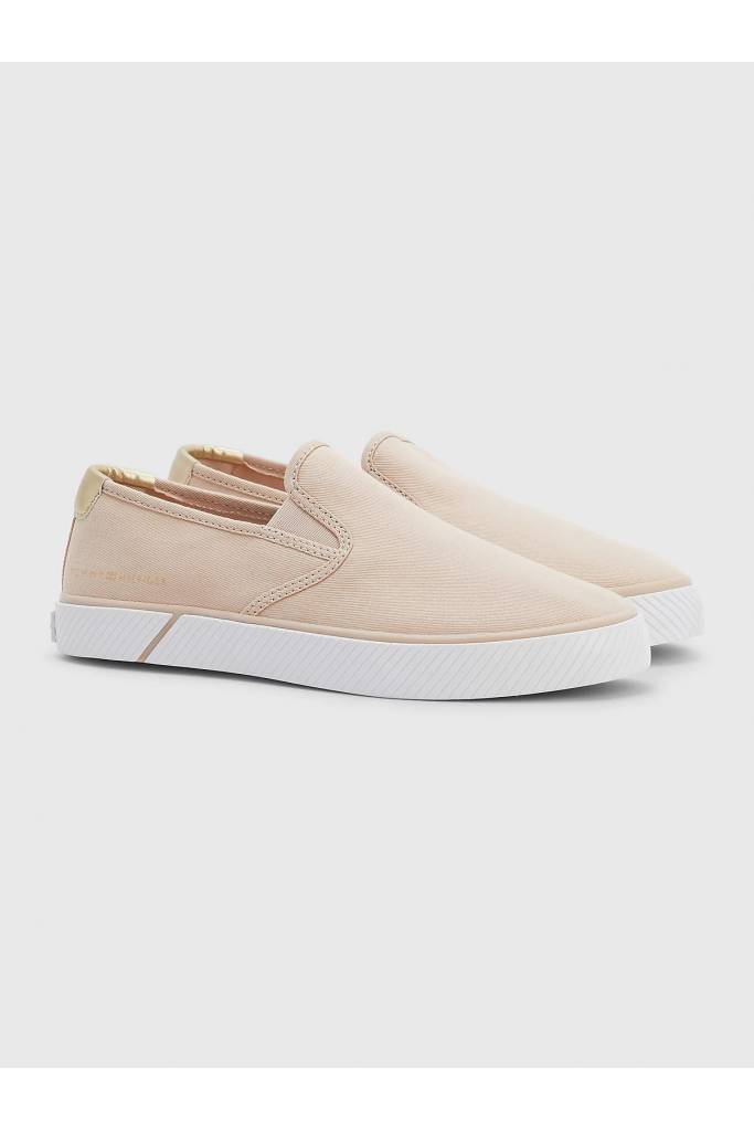 Detal 4 damskie trampki slip-on essential tommy hilfiger FW0FW06956 Detal 4 damskie trampki slip-on essential tommy hilfiger FW0FW06956