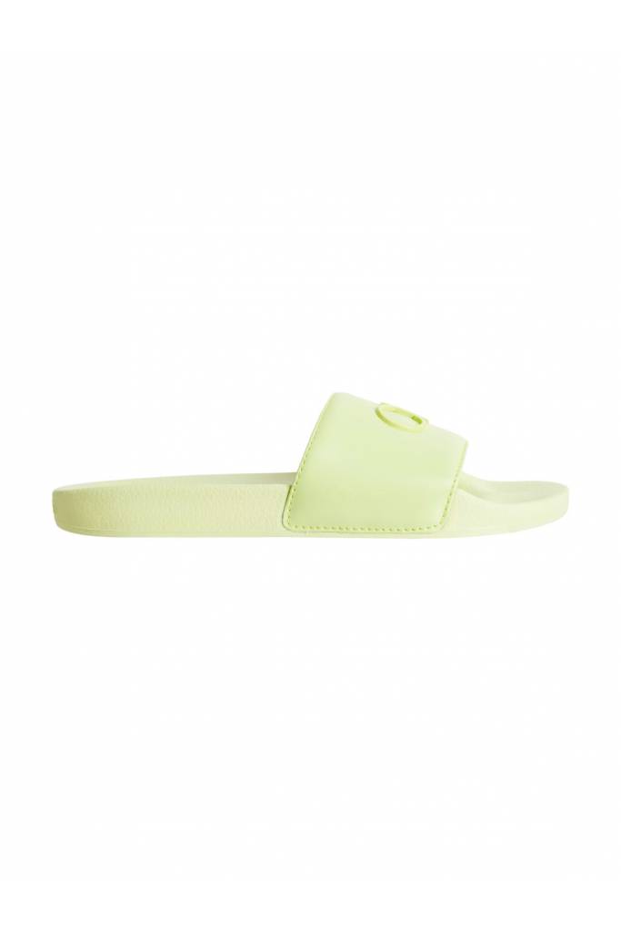 Detal 6 damskie klapki pool slide calvin klein HW0HW01509 Detal 6 damskie klapki pool slide calvin klein HW0HW01509