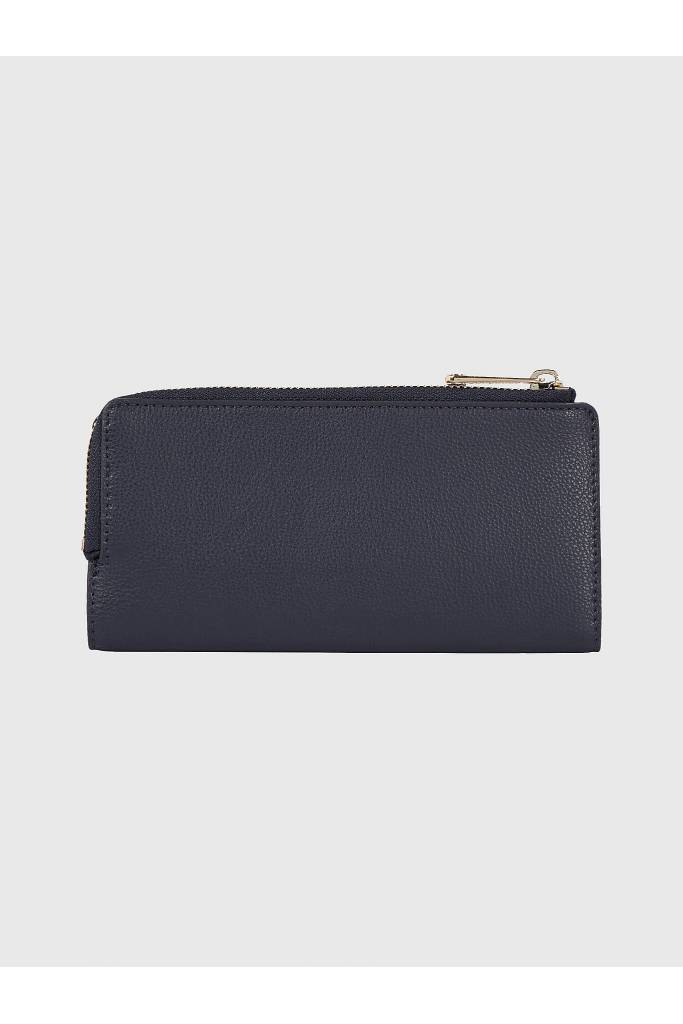 Detal 2 duży portfel damski life large tommy hilfiger AW0AW14643 Detal 2 duży portfel damski life large tommy hilfiger AW0AW14643