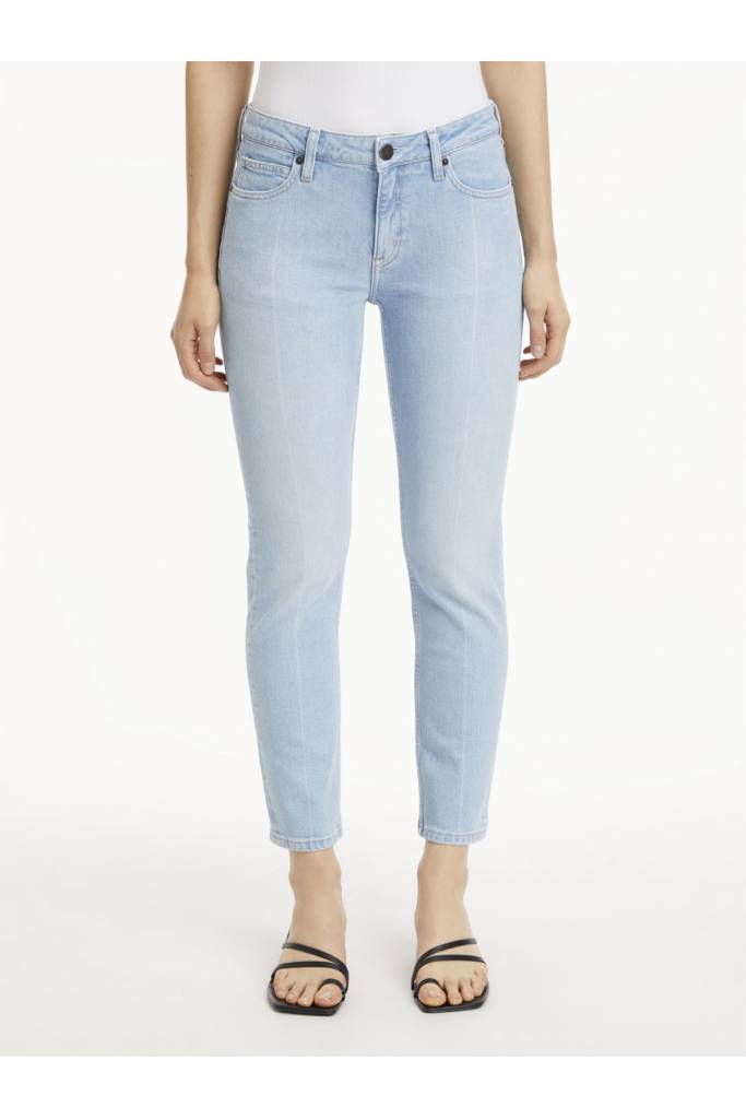 Przód damskie jeansy mid rise slim ankle calvin klein K20K205161