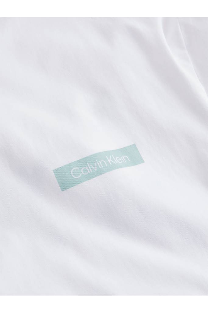 Detal 2 męski t-shirt matte back logo calvin klein K10K111124 Detal 2 męski t-shirt matte back logo calvin klein K10K111124