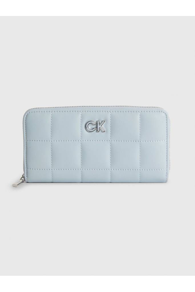 Tył duży damski portfel pikowany re-lock quilt calvin klein K60K610494 Tył duży damski portfel pikowany re-lock quilt calvin klein K60K610494