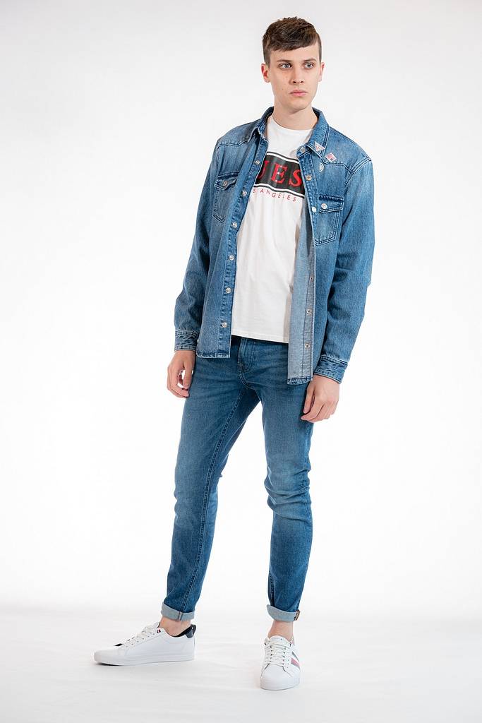 Detal stylizacja guess koszula jeans west regular M01H49 D3L74