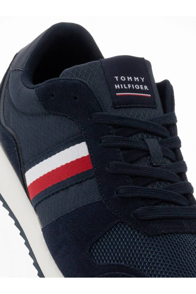 Detal stylizacja męskie sneakersy runner evo mix tommy hilfiger FM0FM04699