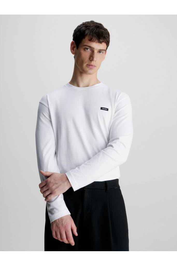 Przód męski longsleeve comfort calvin klein K10K111847