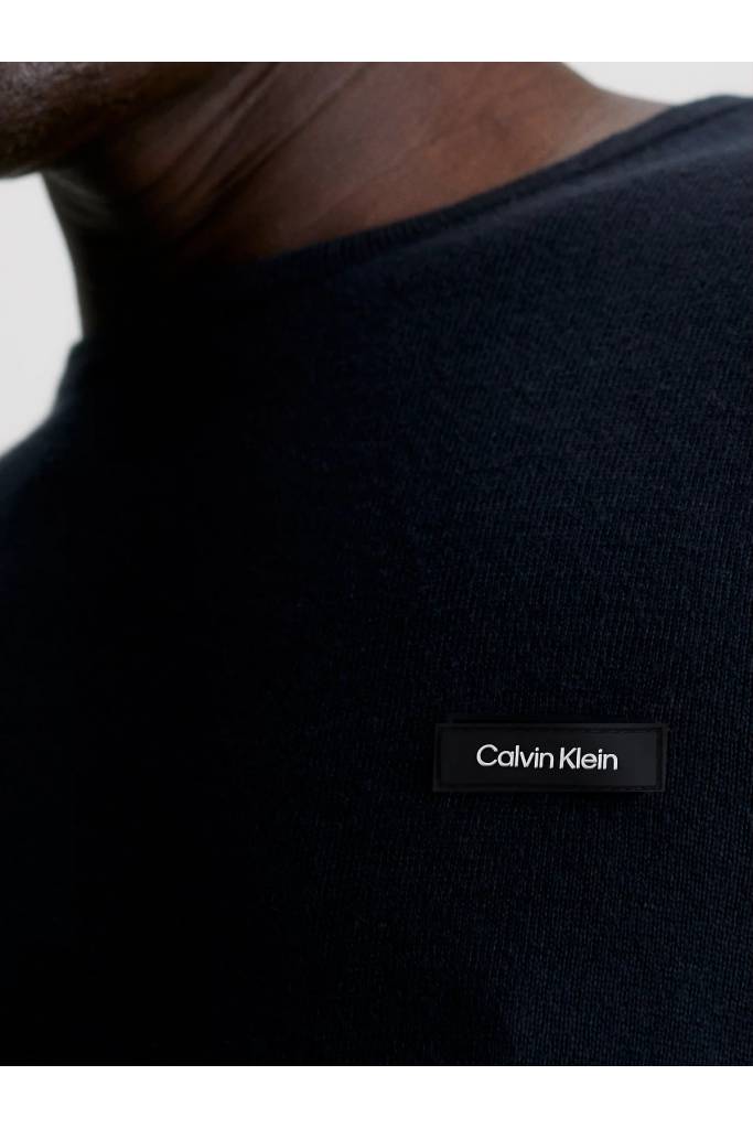 Detal stylizacja męski sweter z dodatkiem jedwabiu calvin klein K10K112534