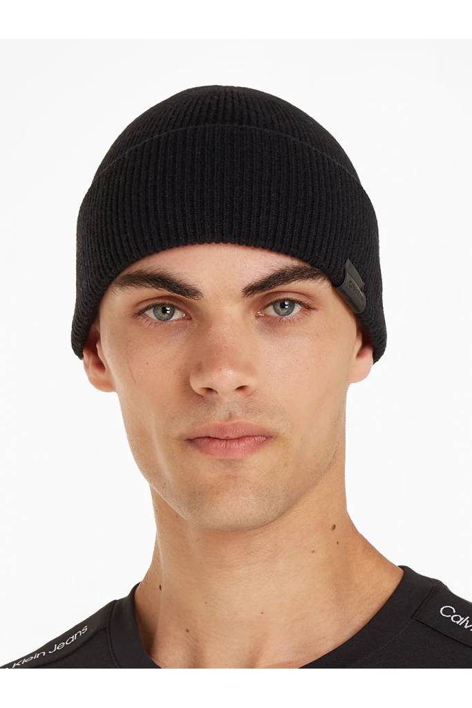 Detal 3 męska wełniana czapka leather patch docker beanie calvin klein K50K510978