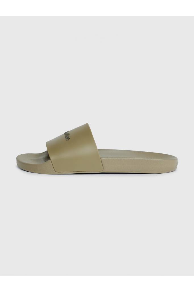 Detal 6 męskie klapki pool slide rubber calvin klein HM0HM00455 Detal 6 męskie klapki pool slide rubber calvin klein HM0HM00455