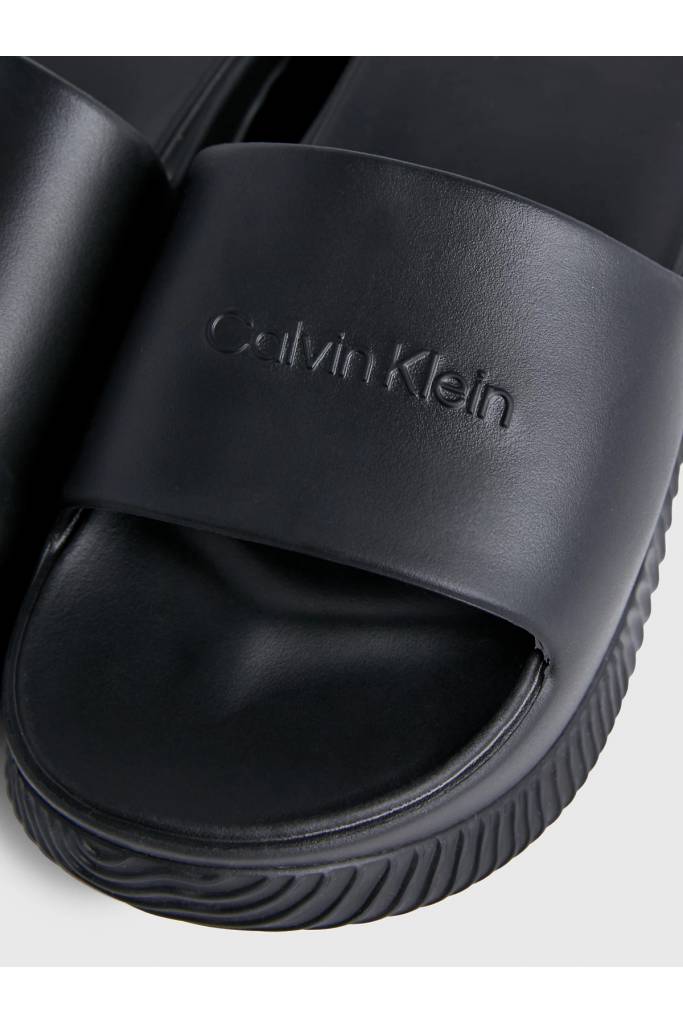 Detal stylizacja damskie klapki flatform slide eva calvin klein HW0HW01973