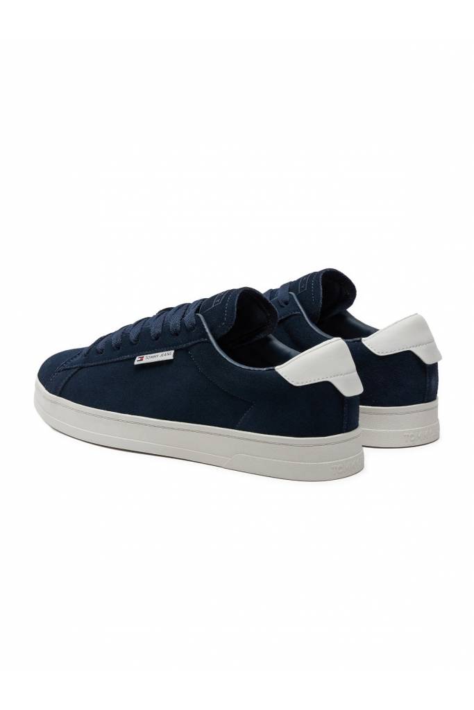 Detal stylizacja męskie sneakersy zamszowe low cupsole tommy jeans EM0EM01375