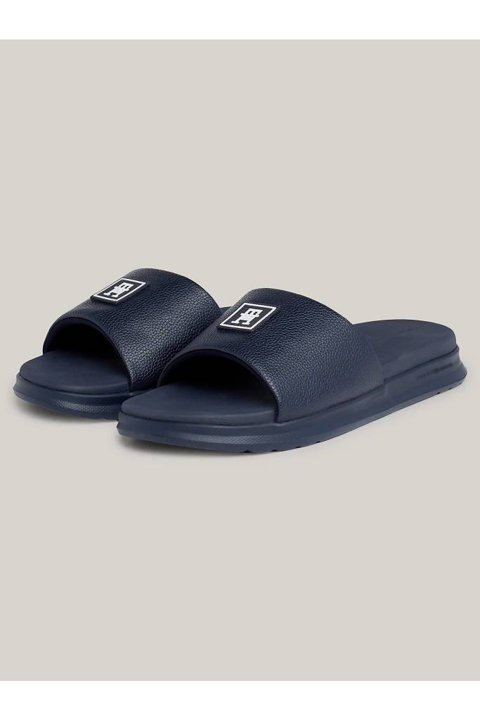 Przód męskie klapki dual density pool slide tommy hilfiger FM0FM05016