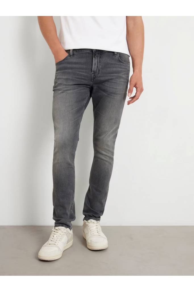 Przód męskie jeansy super skinny chris guess M2YA27 D4Q52