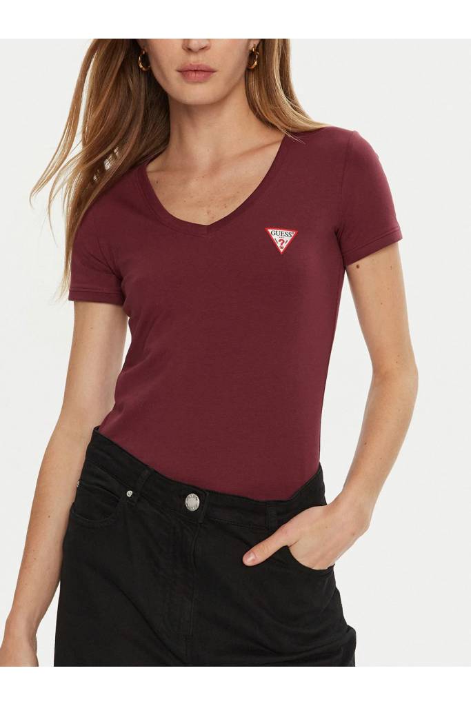 Detal 8 damski t-shirt w serek mini triangle guess W2YI45 J1314 Detal 8 damski t-shirt w serek mini triangle guess W2YI45 J1314