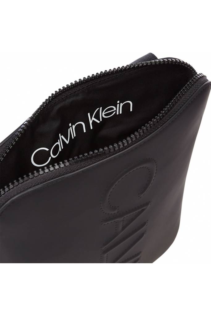 Przód calvin klein saszetka reporterka K50K506027