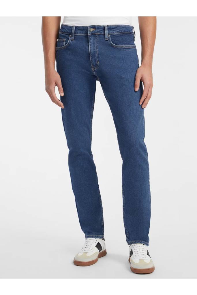 Przód męskie jeansy g14 slim guess jeans M4YA1C D5DM2