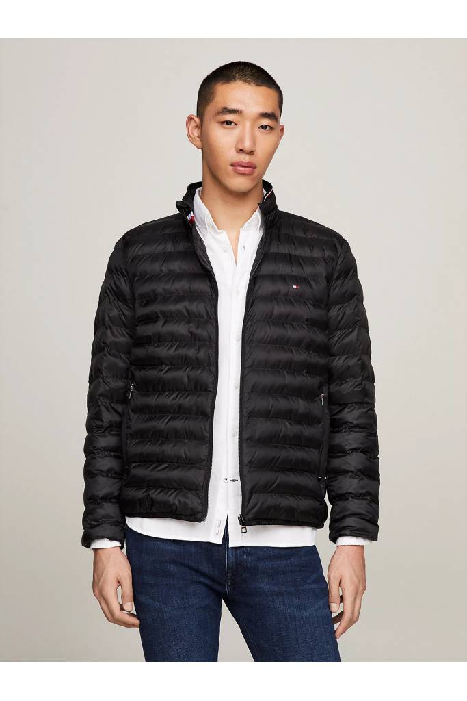 Detal stylizacja męska kurtka puchowa core packable tommy hilfiger MW0MW18763 Detal stylizacja męska kurtka puchowa core packable tommy hilfiger MW0MW18763
