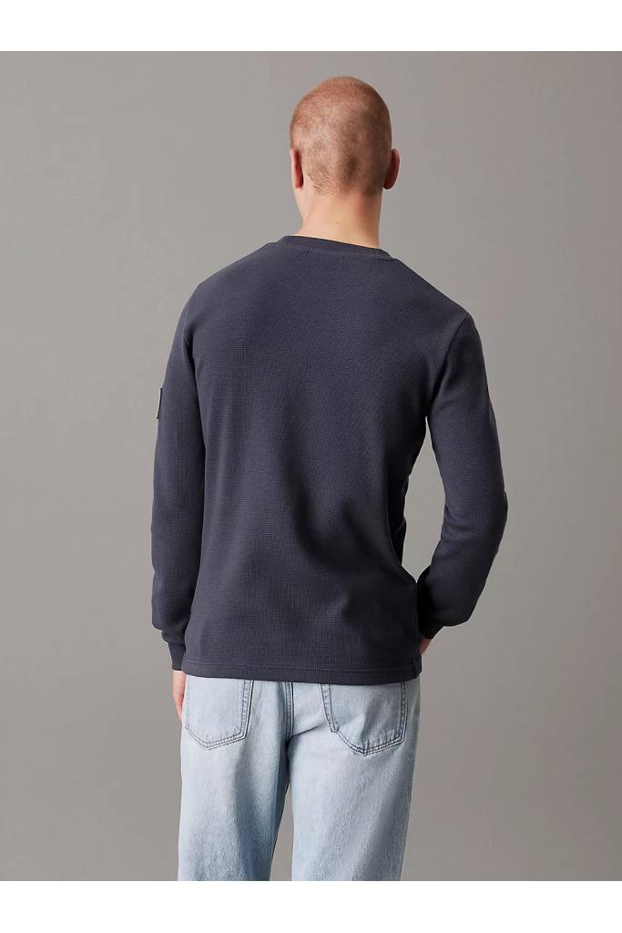 Tył męski longsleeve waffle calvin klein jeans J30J323485